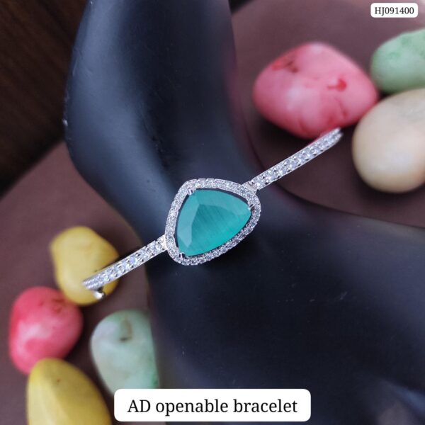 Aqua Glow AD Bracelet – HJ091400