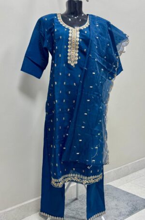 Roman Silk 3 Pcs Churidhar