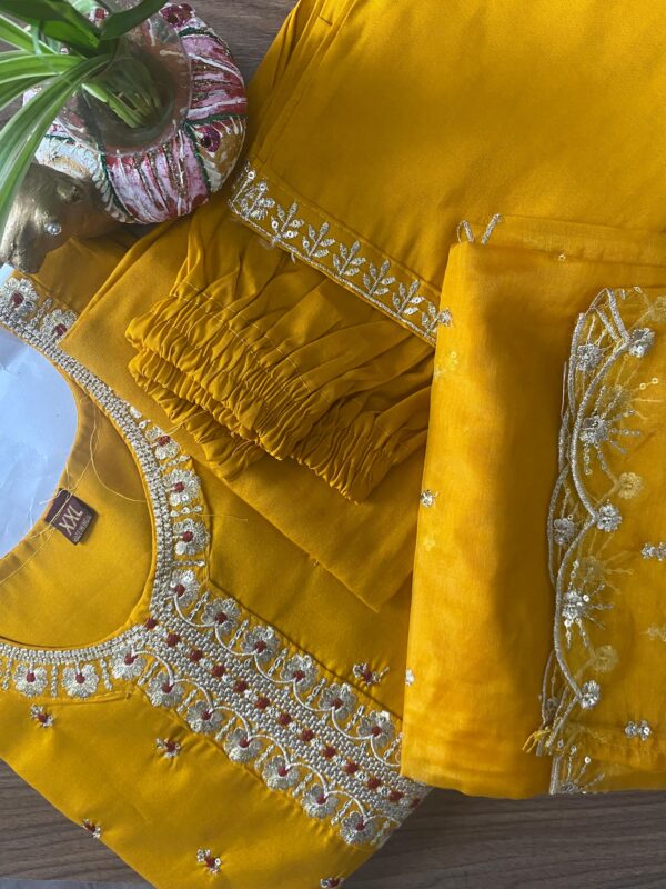Roman Silk 3 Pcs Churidhar - Image 2